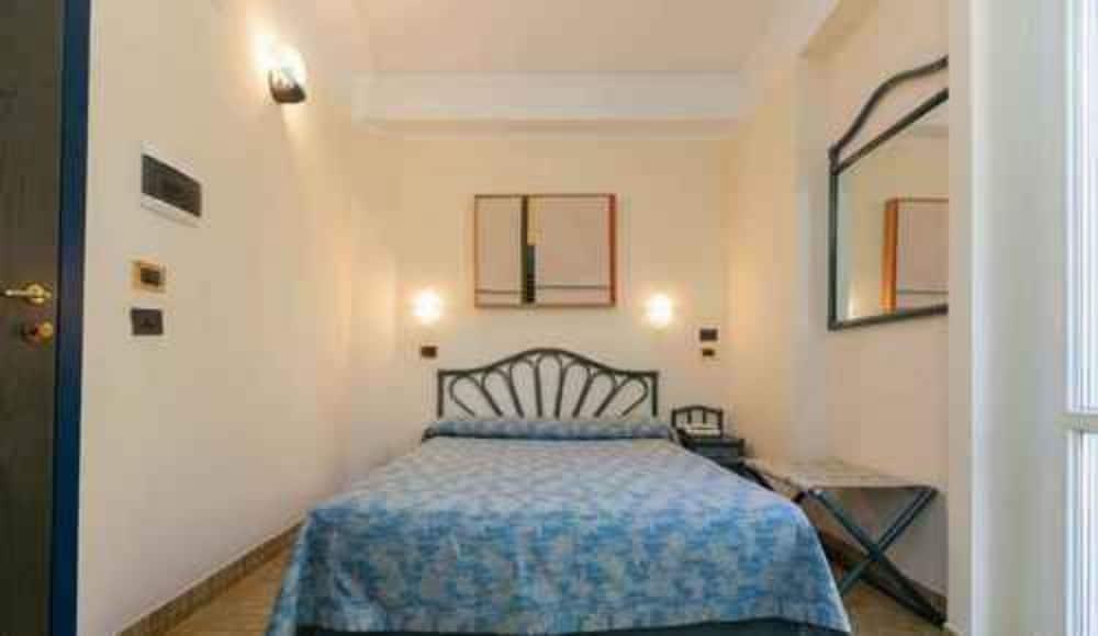 Hotel Della Baia 3*