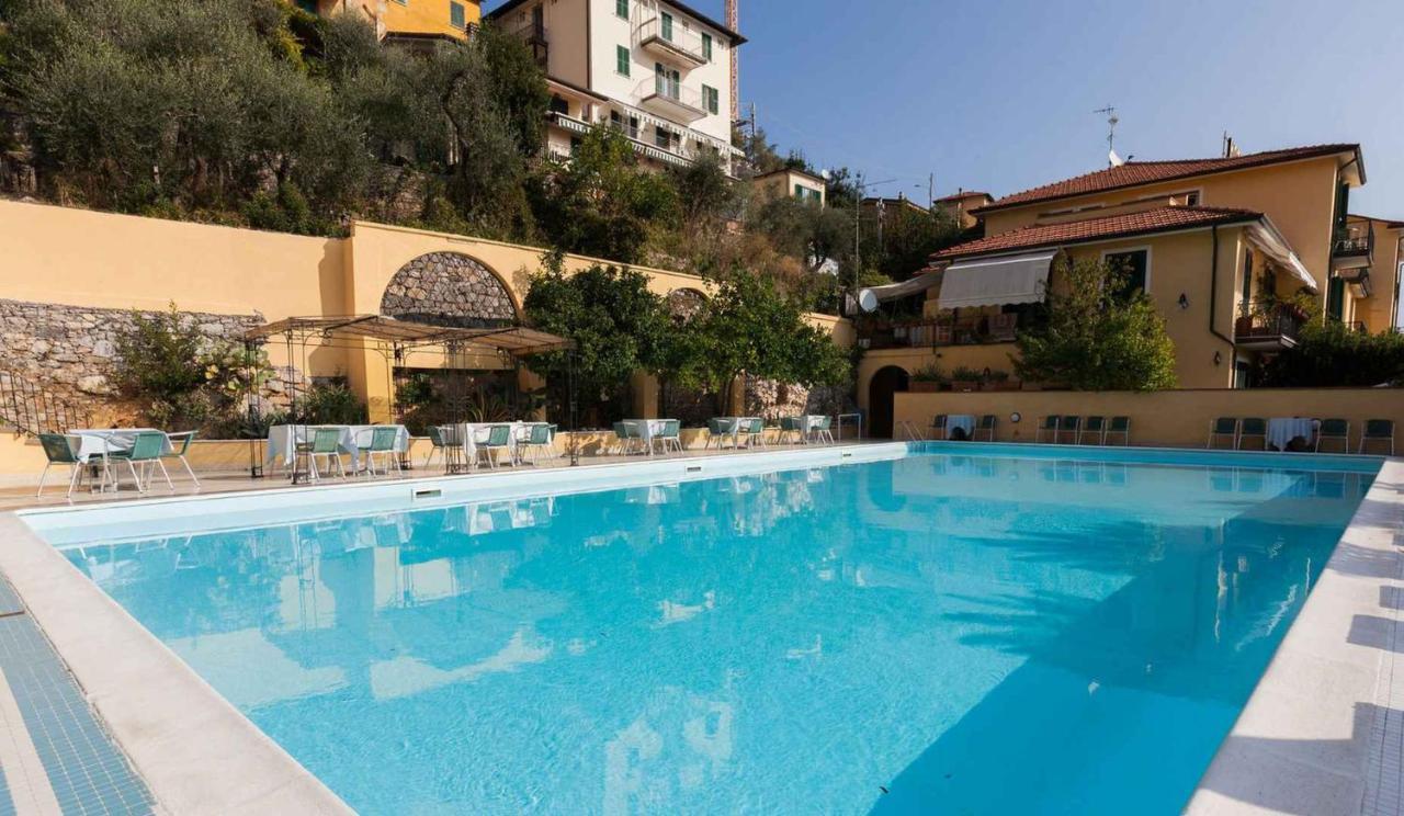 Della Baia Hotel 3*